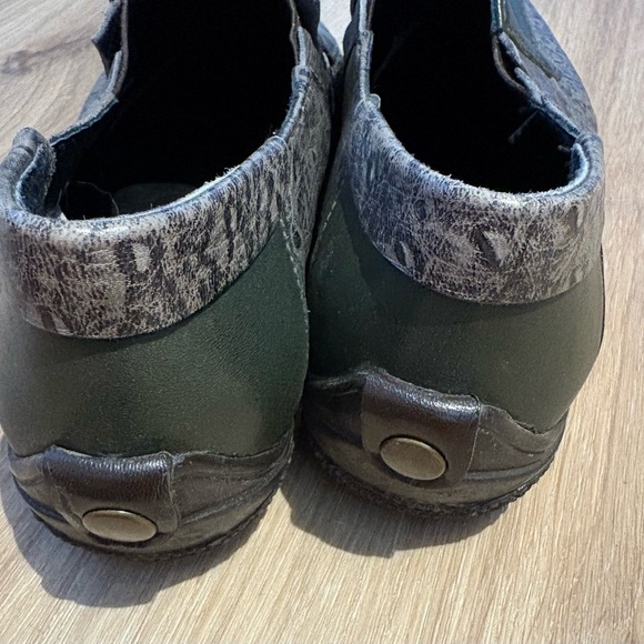 Ingledew’s Ultra Flex Elise Women’s Leather Loafers – Size 40 EU (9–9.5) Green - Picture 3 of 7